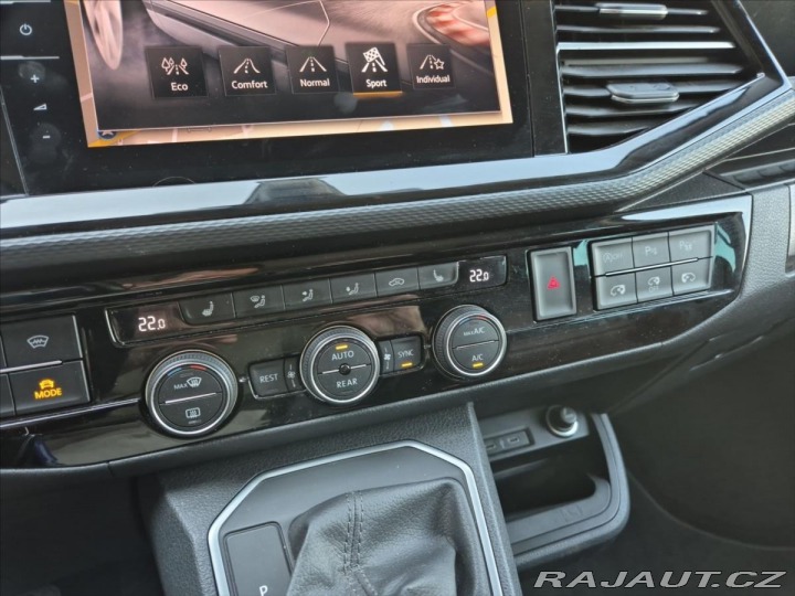 Volkswagen Multivan 2,0 TDi HIGHLINE 4MOTION 2020