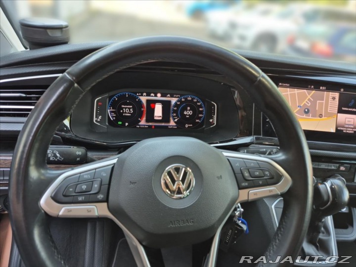 Volkswagen Multivan 2,0 TDi HIGHLINE 4MOTION 2020