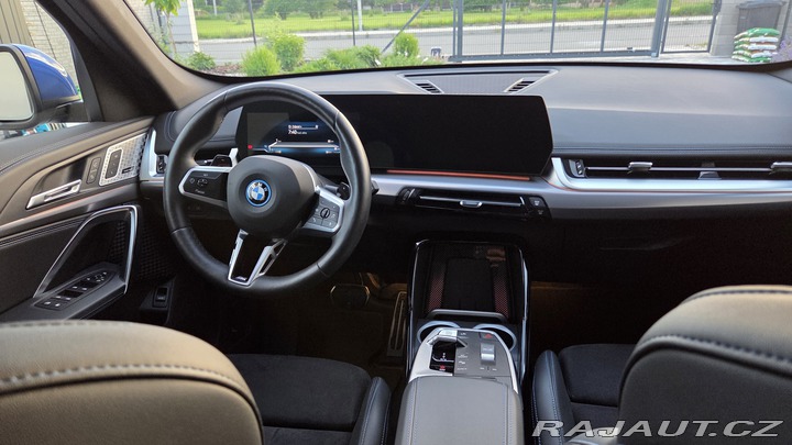 BMW X1 X1e 25 xDrive M 5 let zár 2025
