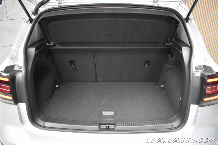 Volkswagen T-Cross TSI 81kW STYLE*KAMERA*ACC 2021