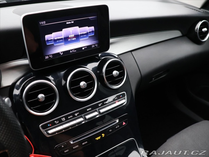 Mercedes-Benz C 2,1 220d 125kW Aut. LED 2015