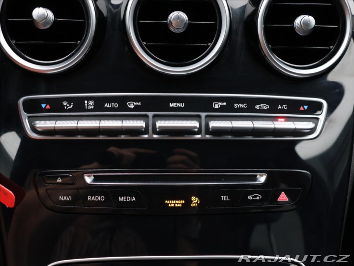 Mercedes-Benz C 2,1 220d 125kW Aut. LED 2015