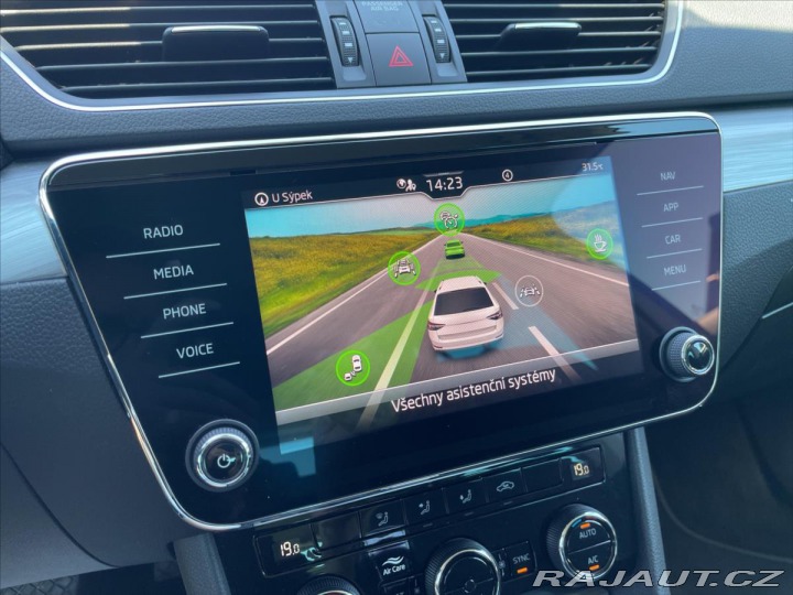 Škoda Superb 2,0 TDi DSG*LED*Virtuál*N 2022