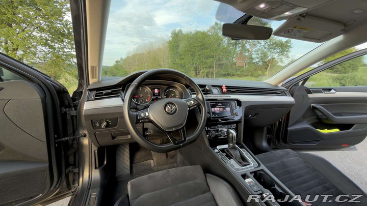Volkswagen Passat B8 HIGHLINE 2017