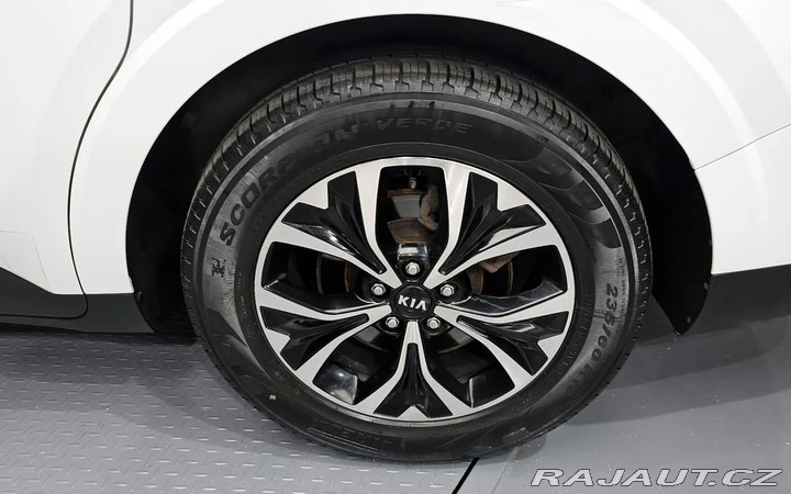 Kia Carnival 2.2 CRDi - 9 miest 2020