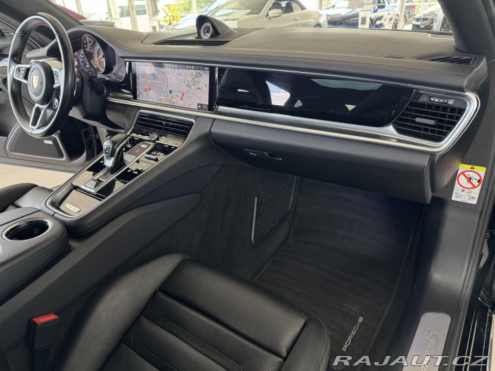 Porsche Panamera 4S 324kW*Chrono*REZERVACE 2018