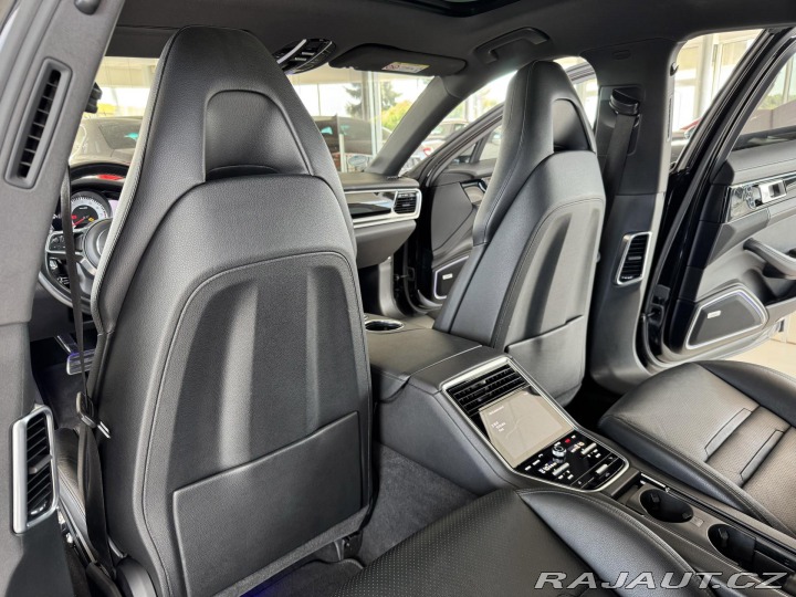 Porsche Panamera 4S 324kW*Chrono*Dověry*Pa 2018