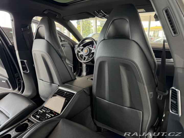 Porsche Panamera 4S 324kW*Chrono*REZERVACE 2018