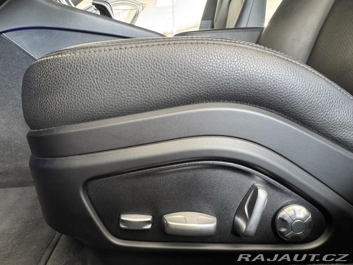 Porsche Panamera 4S 324kW*Chrono*REZERVACE 2018
