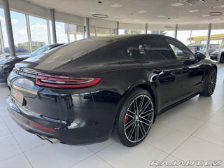 Porsche Panamera 4S 324kW*Chrono*Dověry*Pa 2018