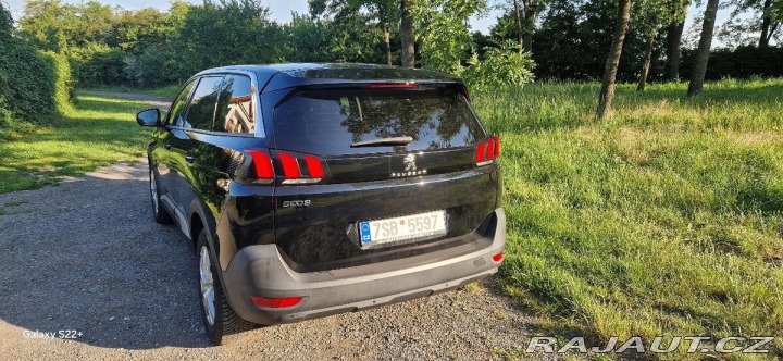 Peugeot 5008 1,2 2019