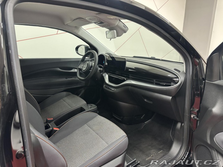 Fiat 500e 42kwh*KAMERA*10”UCONNECT* 2022