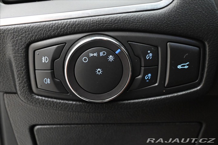 Ford S-MAX 2,0 TDCi 110kW AT8 Titani 2019
