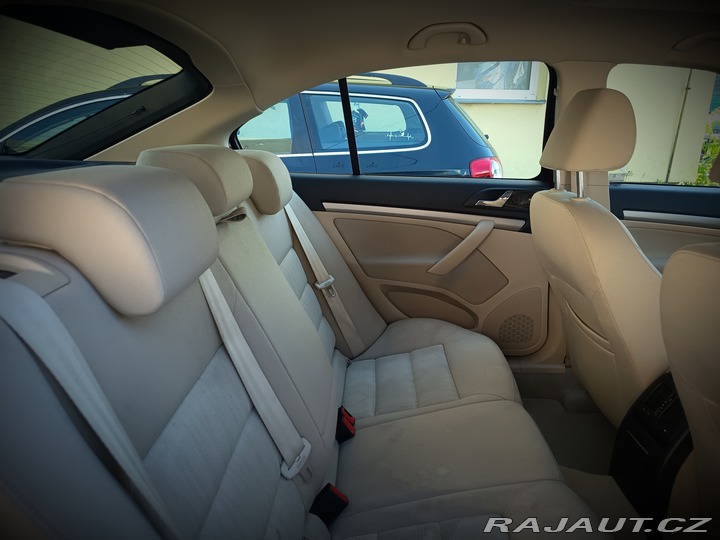 Škoda Octavia 1,6TDI Ambition ČR 1. Maj 2011