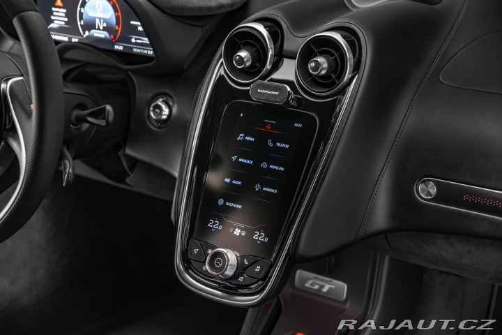 McLaren Ostatní modely  2021