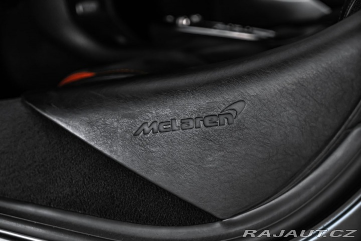 McLaren Ostatní modely  2021