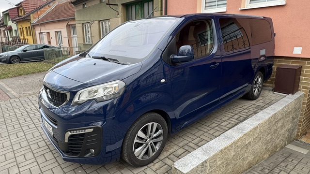 Peugeot Traveller 