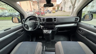 Peugeot Traveller  2018