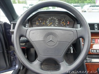 Mercedes-Benz 124 2,0 200 Sportline coupé,A 1995