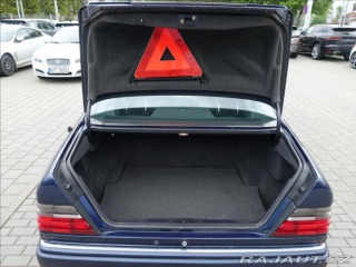 Mercedes-Benz 124 2,0 200 Sportline coupé,A 1995