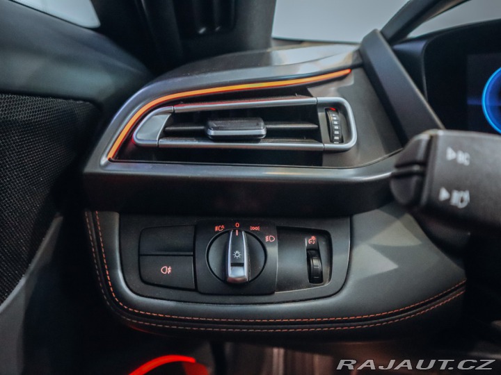 BMW i8 Ultimate Sophisto Edition 2019