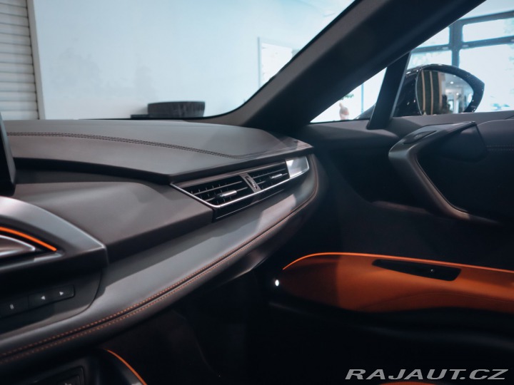 BMW i8 Ultimate Sophisto Edition 2019