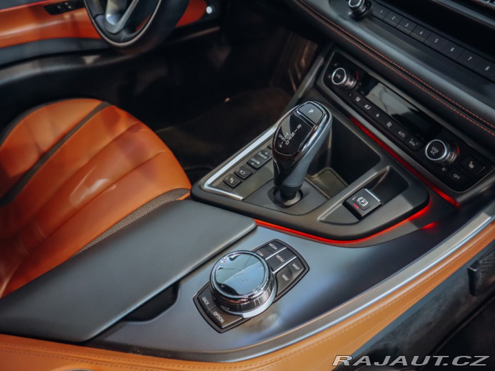 BMW i8 Ultimate Sophisto Edition 2019