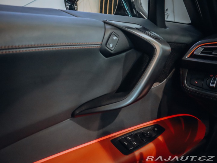 BMW i8 Ultimate Sophisto Edition 2019