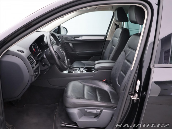 Volkswagen Touareg 3,0 TDI V6 193kW 4x4 Tažn 2015