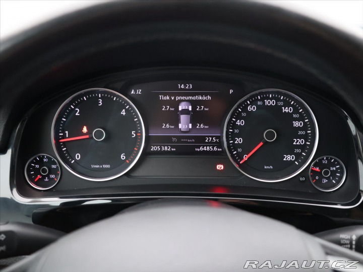 Volkswagen Touareg 3,0 TDI V6 193kW 4x4 Tažn 2015