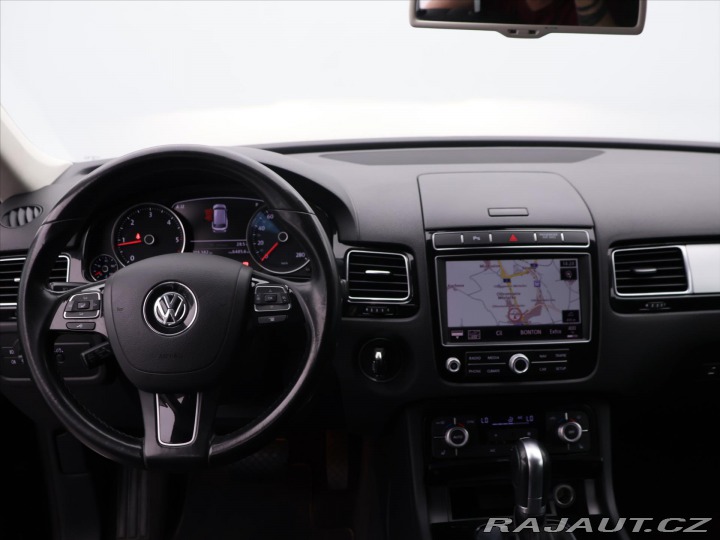 Volkswagen Touareg 3,0 TDI V6 193kW 4x4 Tažn 2015