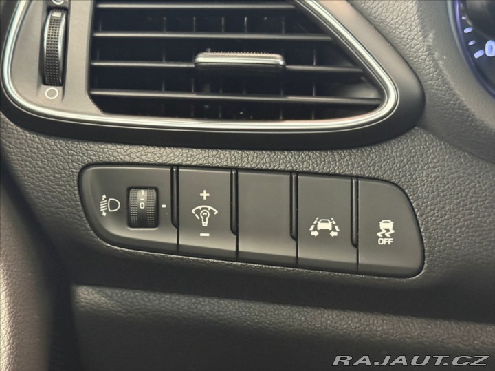 Hyundai i30 1,0 T-GDI COMFORT 1.MAJIT 2017