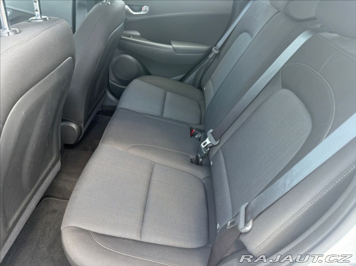 Hyundai Kona 1,0 T-GDI COMFORT ČR 2021
