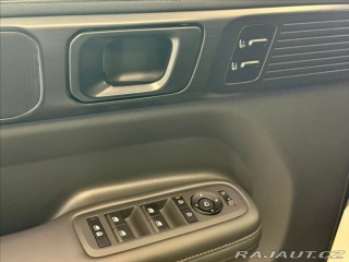 Hyundai Santa Fe 1,6 T-GDI CALLIGRAPHY 4X4 2025