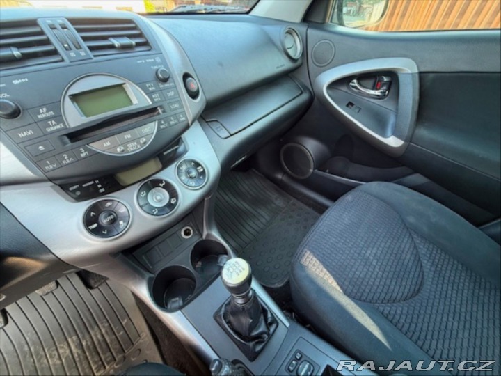 Toyota RAV4 2,2   130kw 2007