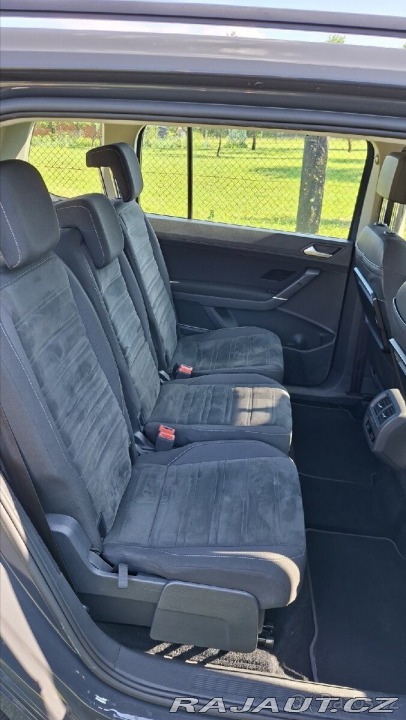 Volkswagen Touran 2,0   TDI,110kw,DSG,Tažné 2019