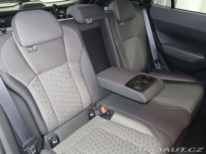 Subaru Crosstrek COMFORT 4X4. K ODBĚRU IHN 2026