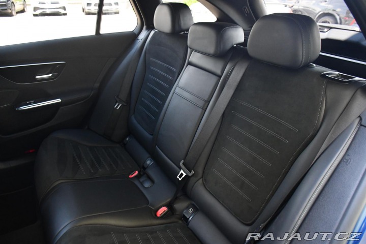 Mercedes-Benz C 220D 4M AMG ČR 2022
