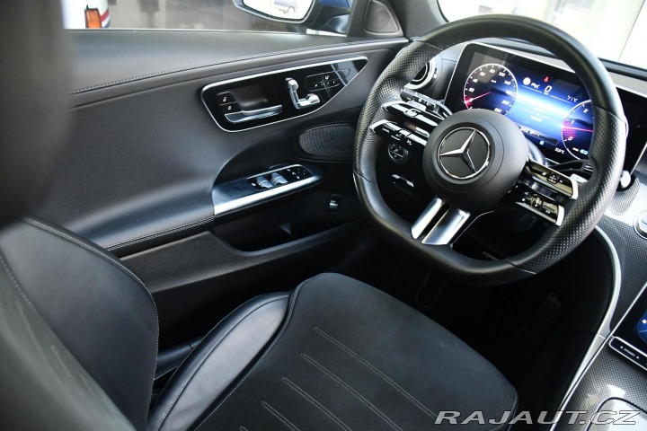 Mercedes-Benz C 220D 4M AMG ČR 2022