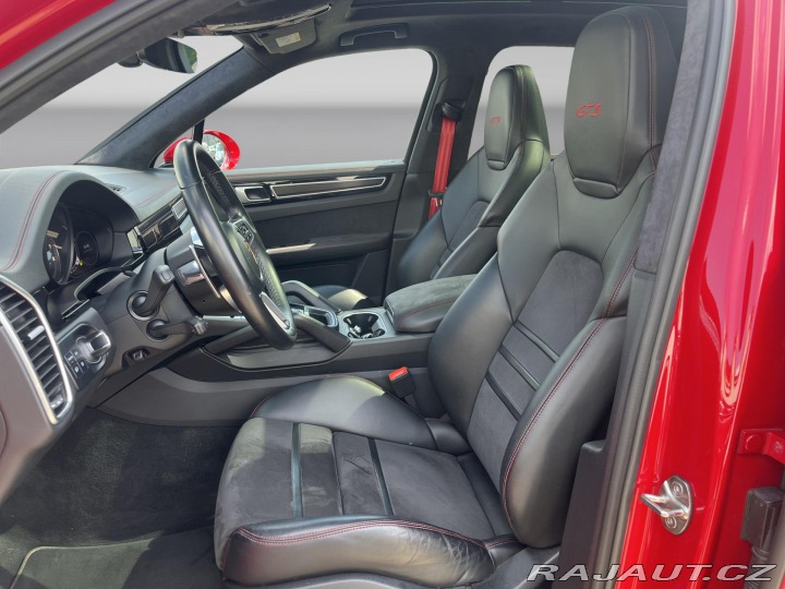 Porsche Cayenne GTS 2021