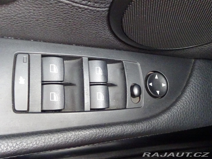 BMW 5 520d 120kW KŮŽE SERVIS 2009
