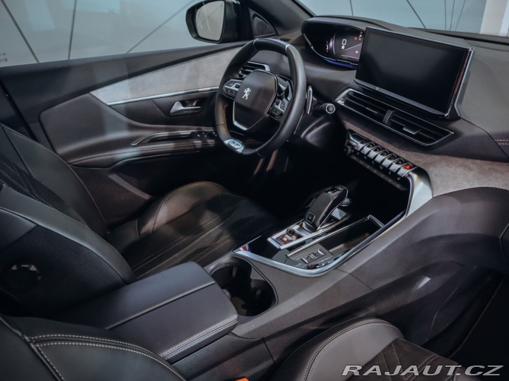 Peugeot 5008 1.6 PureTech - REZERVACE 2021