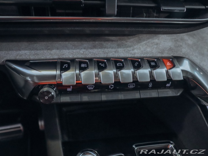 Peugeot 5008 1.6 PureTech - REZERVACE 2021