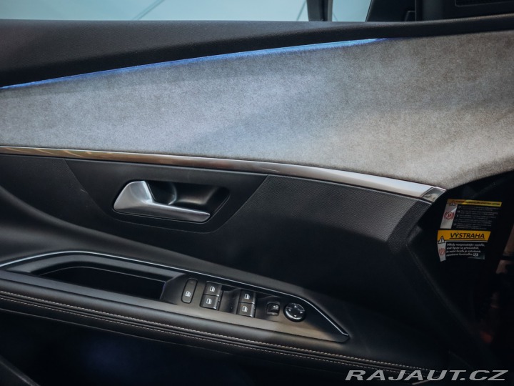 Peugeot 5008 1.6 PureTech - REZERVACE 2021