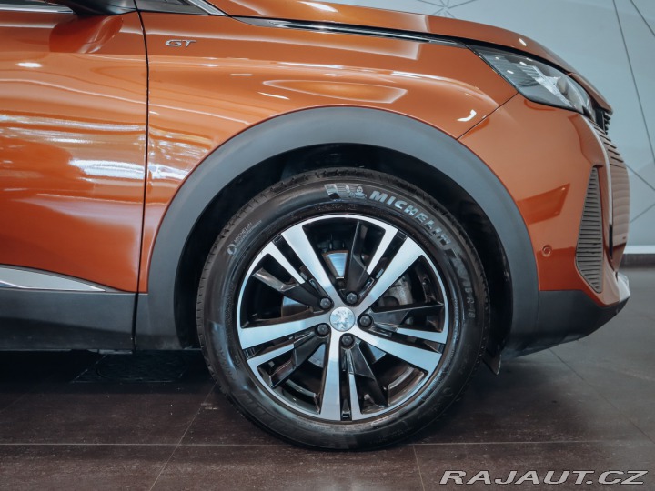 Peugeot 5008 1.6 PureTech - REZERVACE 2021