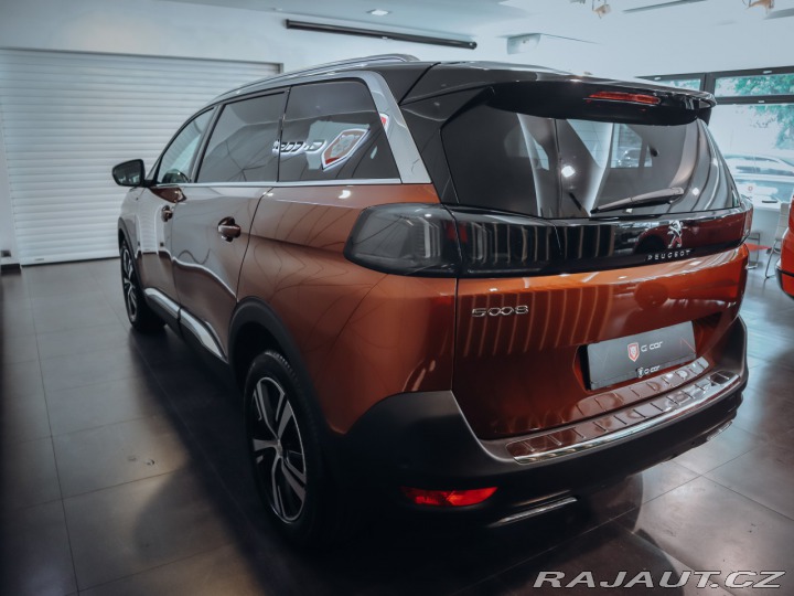 Peugeot 5008 1.6 PureTech - REZERVACE 2021