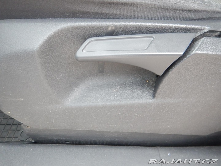 Volkswagen Touran 1.9 TDI, 7 MÍST, TAŽNÉ 2006