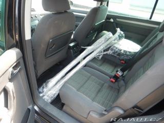 Volkswagen Touran 1.9 TDI, 7 MÍST, TAŽNÉ 2006