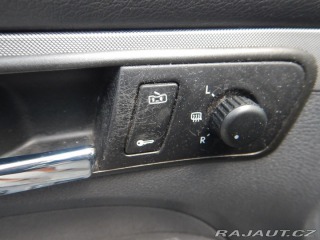 Volkswagen Touran 1.9 TDI, 7 MÍST, TAŽNÉ 2006
