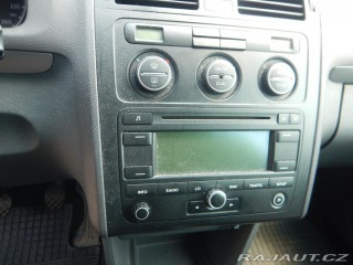 Volkswagen Touran 1.9 TDI, 7 MÍST, TAŽNÉ 2006